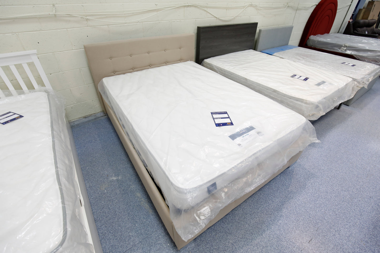 Daydream Gas Lift Double Bed With Mattress